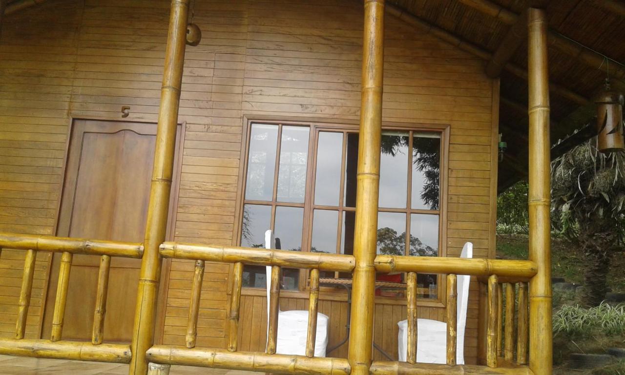 Estancia La Colina Санто Доминго де лос Колорадос Екстериор снимка